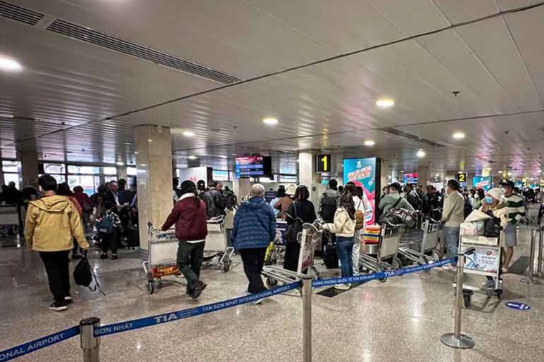 Sân bay Tân Sơn Nhất bắt đầu bước vào đợt cao điểm sau Tết