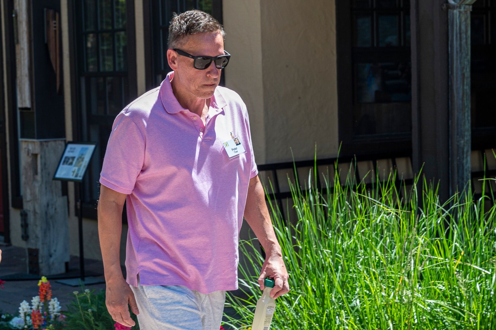 Germany seeks to ease fears over Thiel’s stake in drone firm<br>