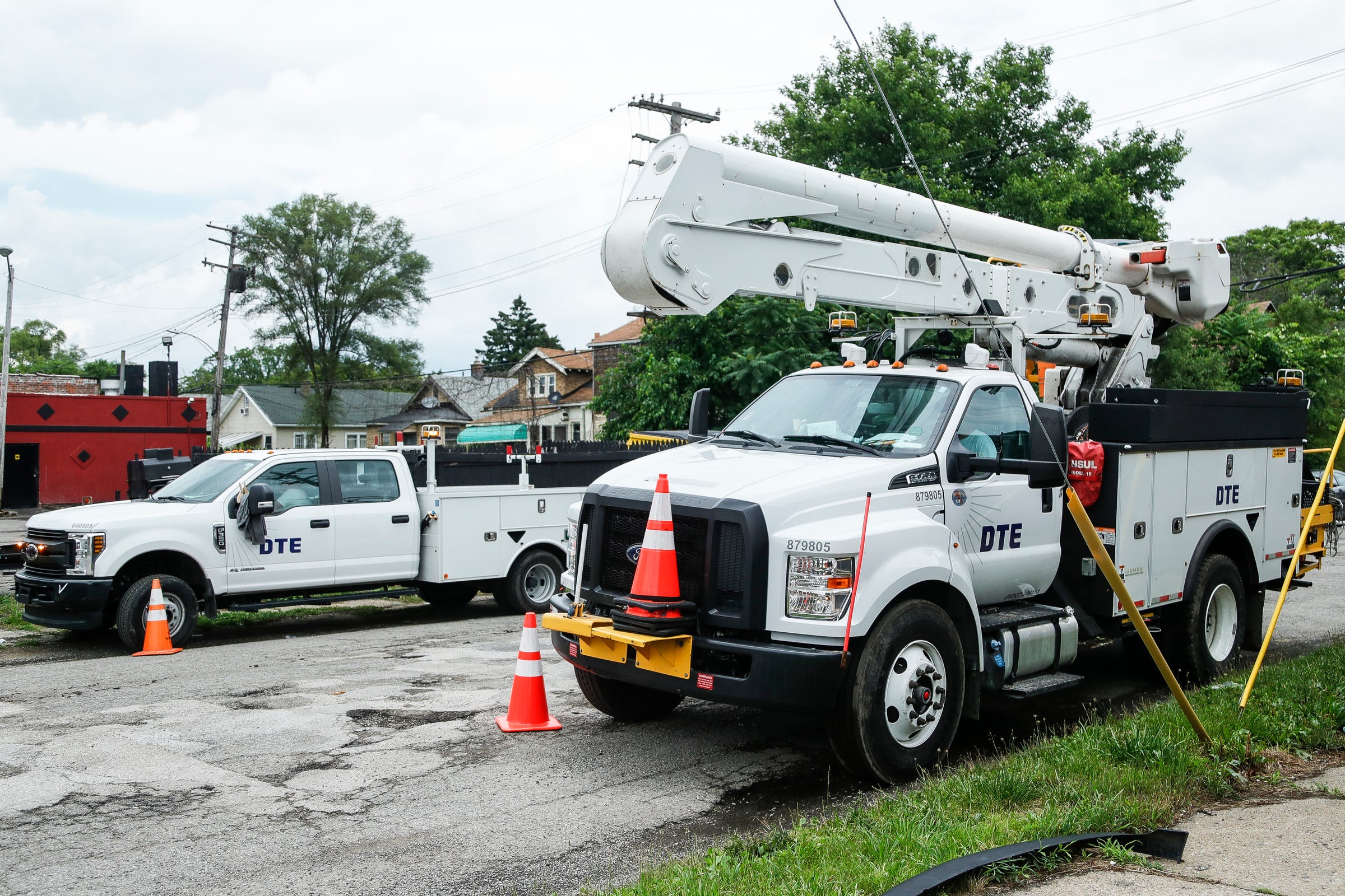 More than 24,000 customers without power in Michigan after high winds