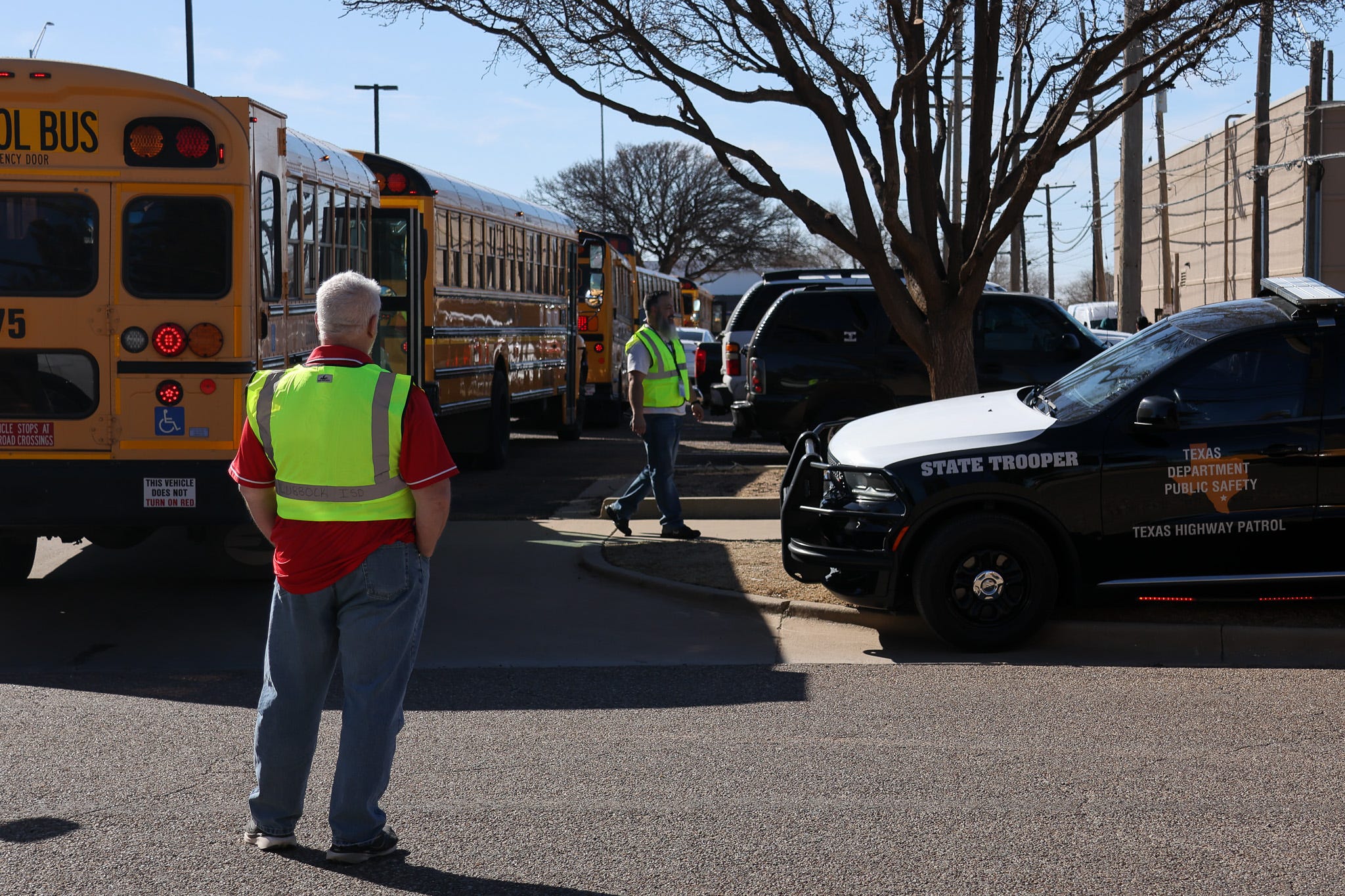 Lubbock HS evacuated, students reunited after bomb threat prompts lockdown