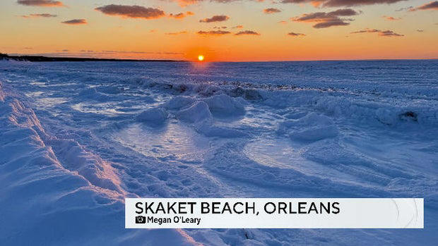 Photos show small icebergs covering Cape Cod beach. Here's how they got ...