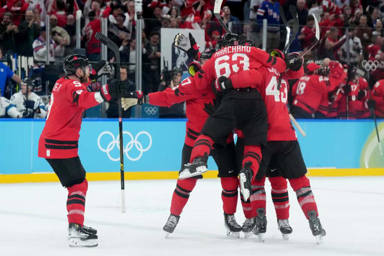 Canada beats Finland to advance to men’s gold medal hockey game