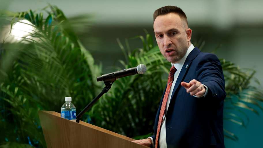 Dolphins add to coaching staff, former players get new coaching jobs