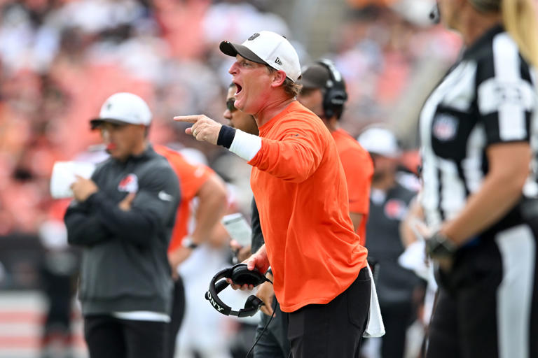 Browns coaching staff: DC Mike Rutenberg promotes 2 coaches