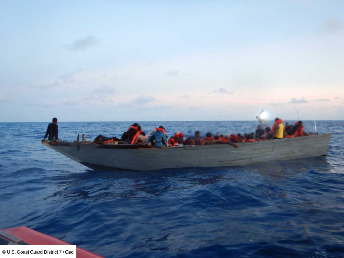 Depuis le ciel, une ONG recherche les bateaux de migrants en détresse