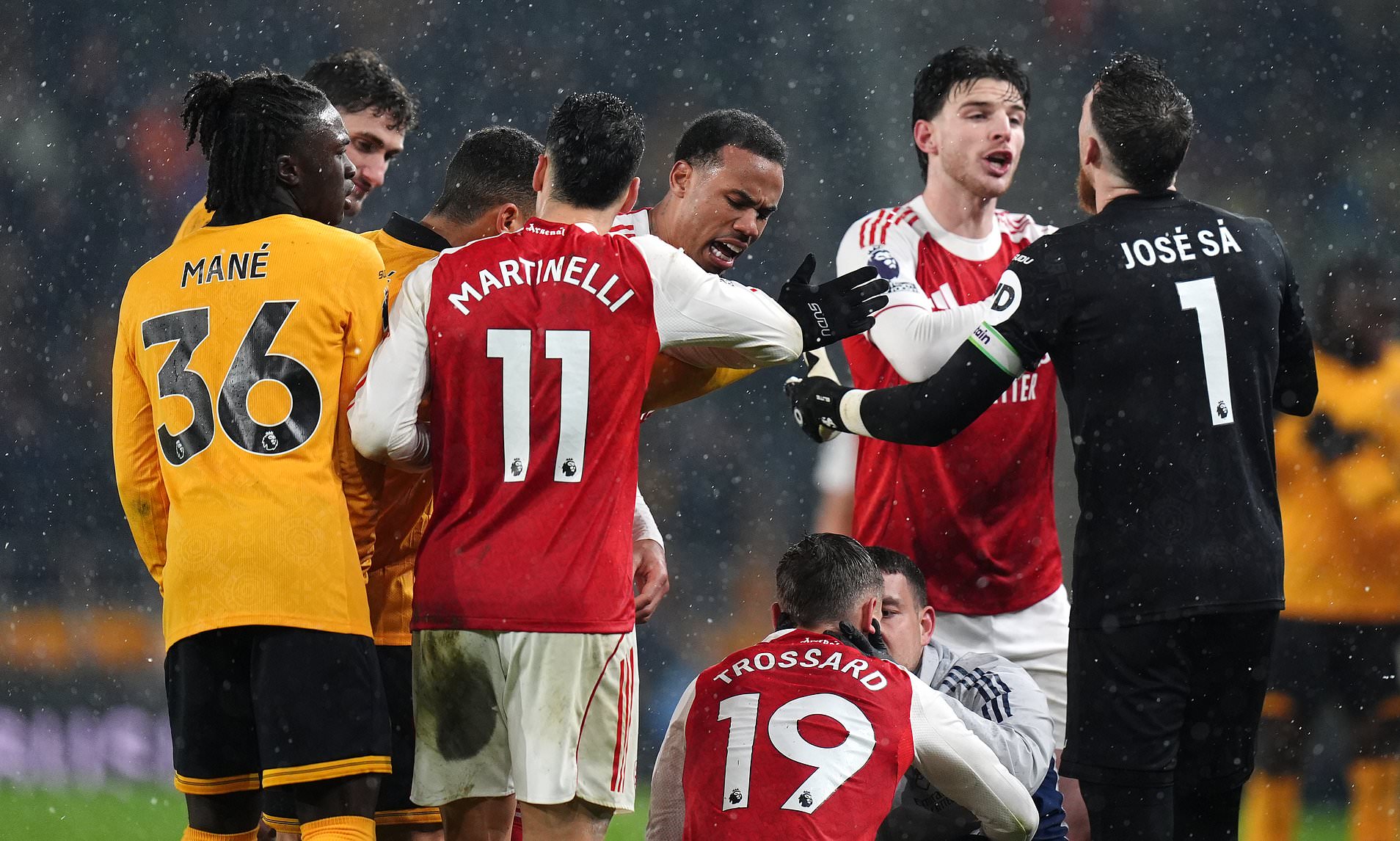 Bottlers Arsenal could cost bookies £1MILLION in 'Paddy Power Curse ...
