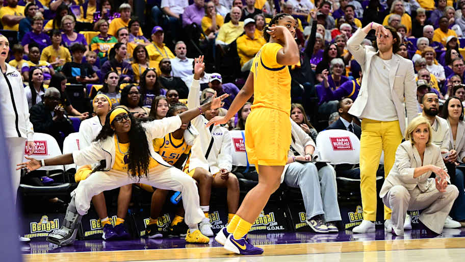 Kim Mulkey reveals why this LSU women's basketball star was benched ...