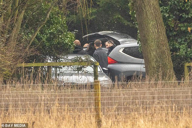 Body language expert: Andrew 'in peak fear' after arrest