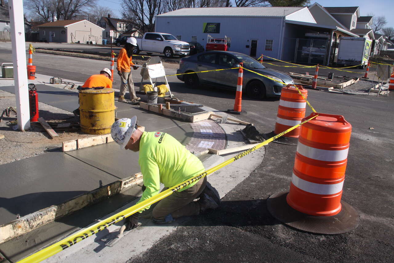 Wood River approves street fundraisers as Wood River Avenue partially reopens<br><br>