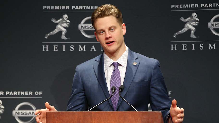 Former Heisman winner hailed for best passing season in college ...