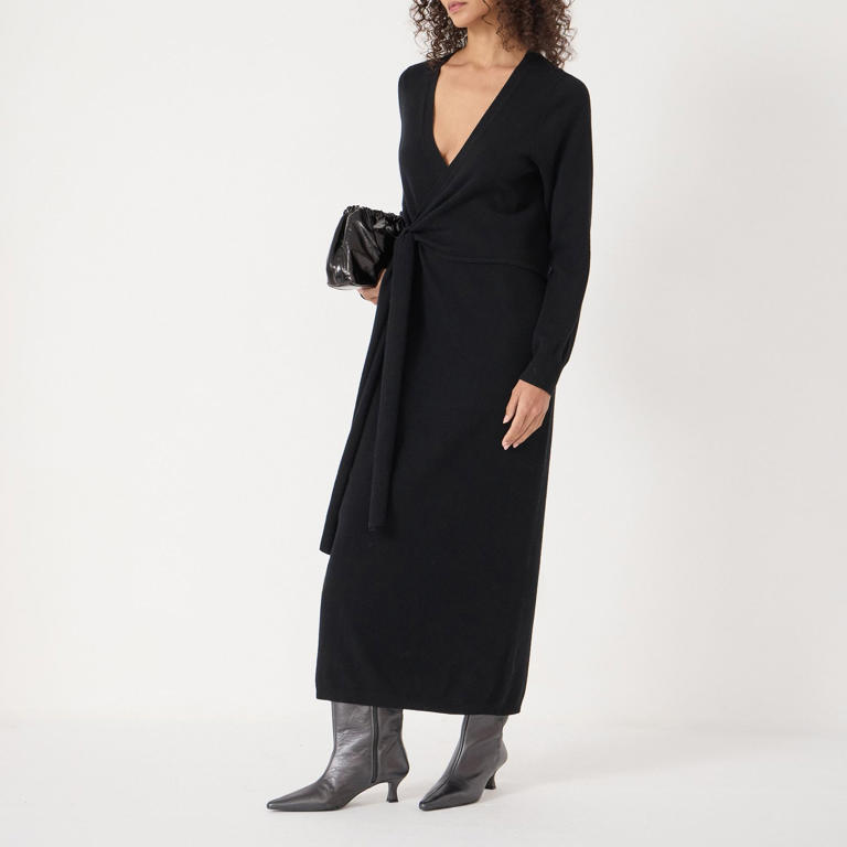 midi dress to hide tummy Stylish Ways to Conceal Your Tummy in a Bodycon Dress