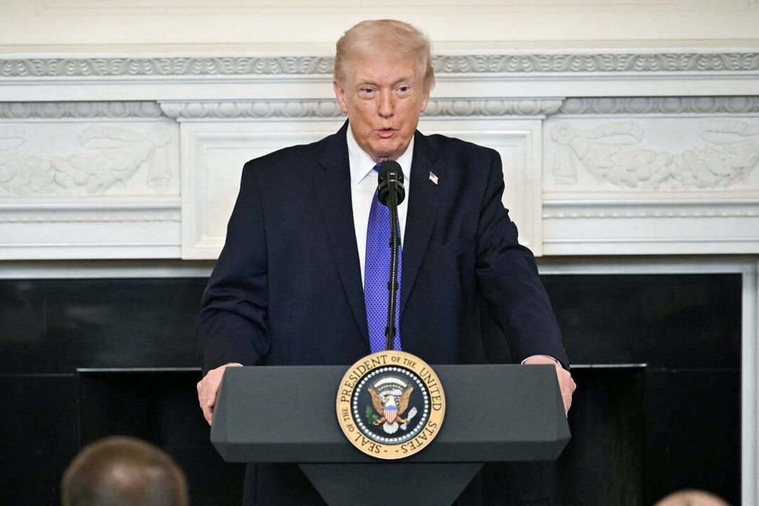 Fox News cuts away as Trump shuns press