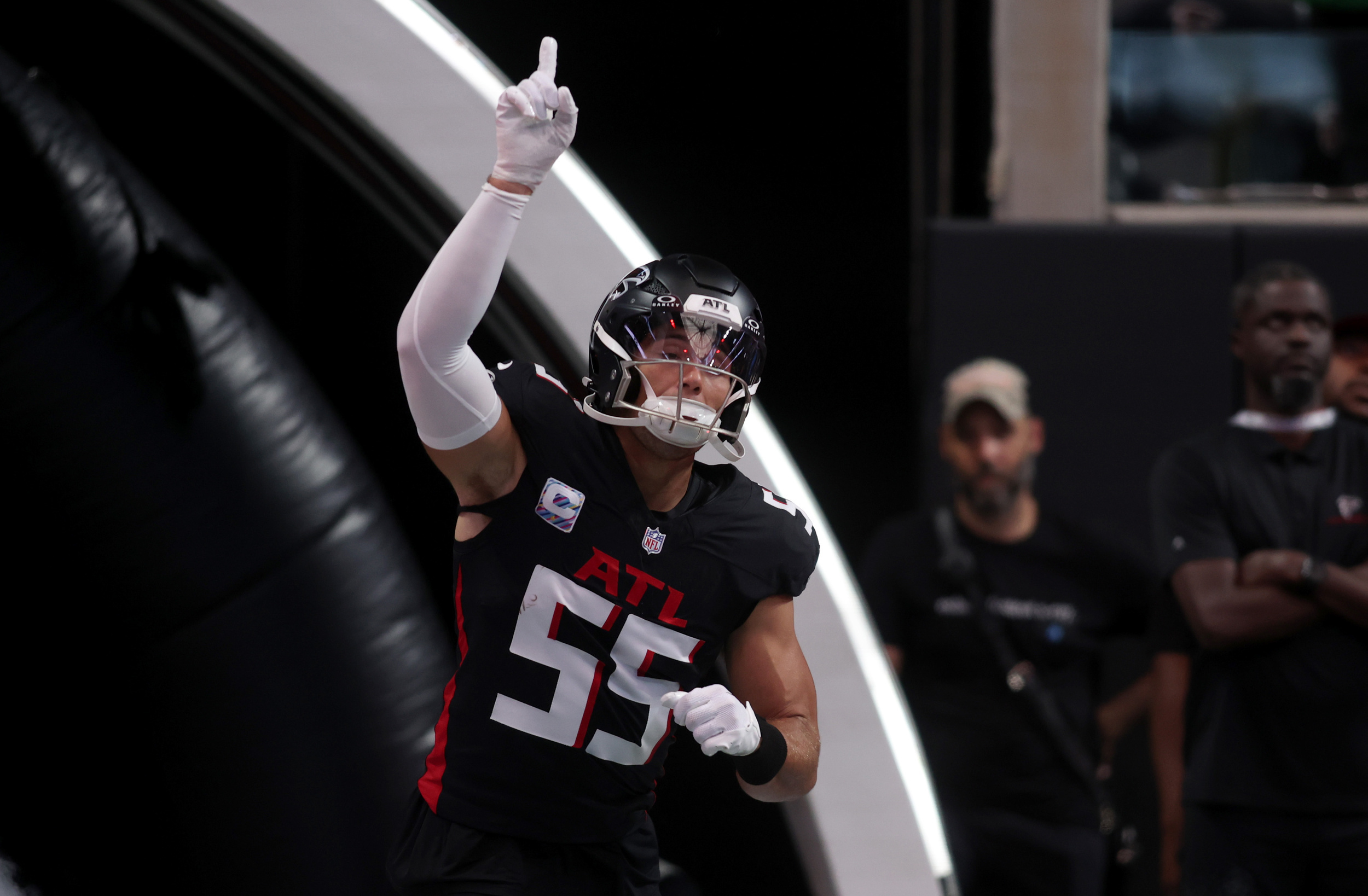 Jeff Ulbrich wants Falcons to re-sign Kaden Elliss
