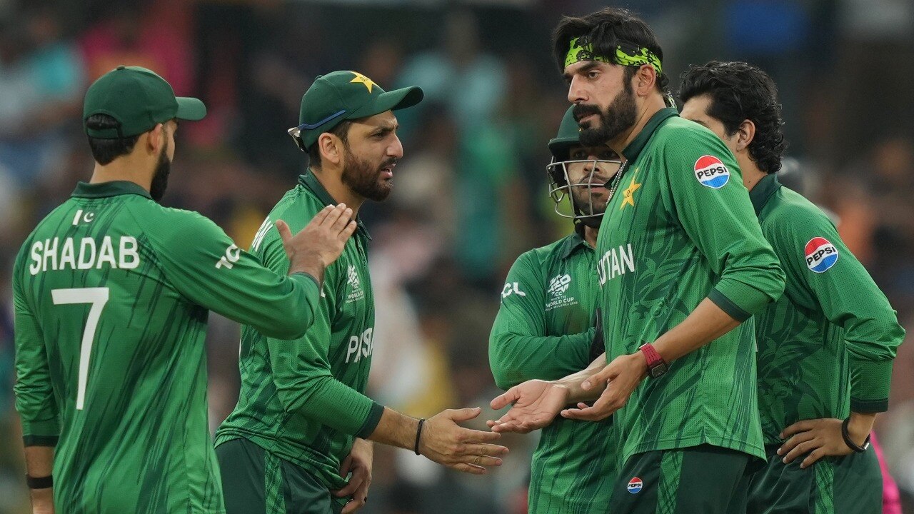 Pakistan having psychological advantage over New Zealand? Mike Hesson ...