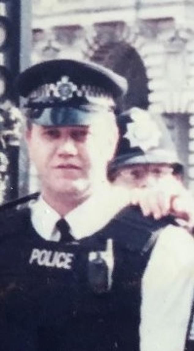 Andrew's former royal protection officer told to shut up by the Met ...