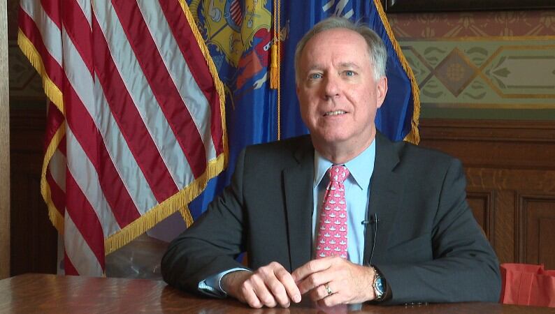 Vos says tax relief deal is his final goal before leaving office
