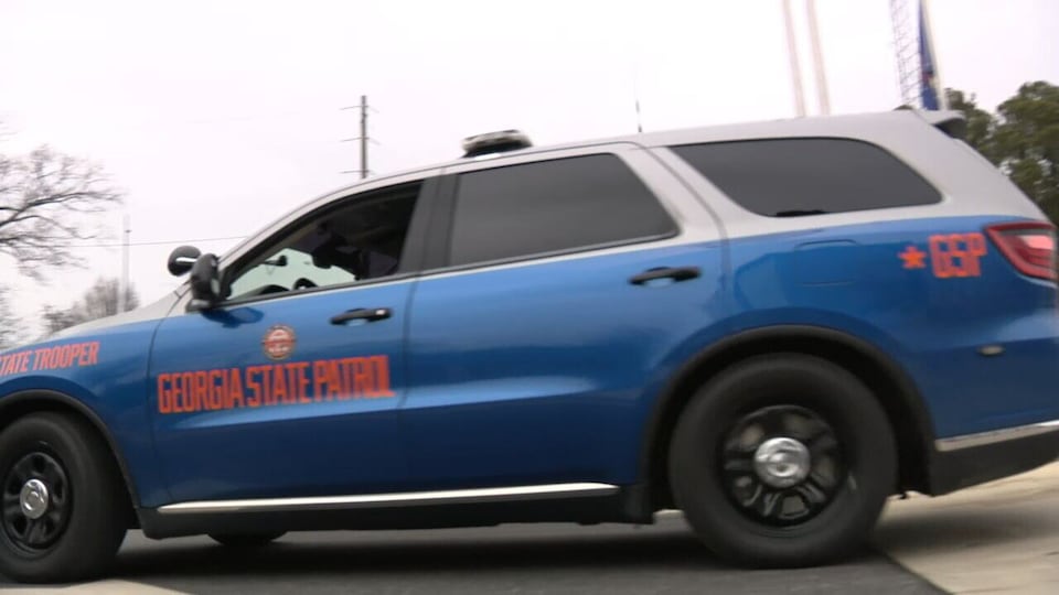 Pedestrian crossing interstate hit by tractor-trailer and killed in ...