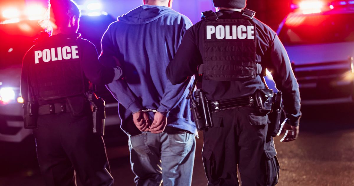 Sanctuary city Detroit to fire cops after they cooperated with ICE ...