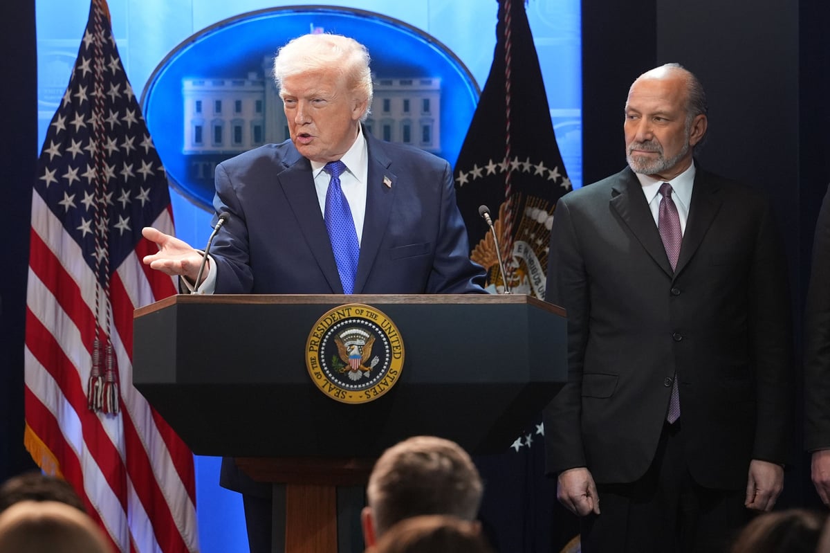 Trump announces new 10% 'global tariff' after Supreme Court strikes ...