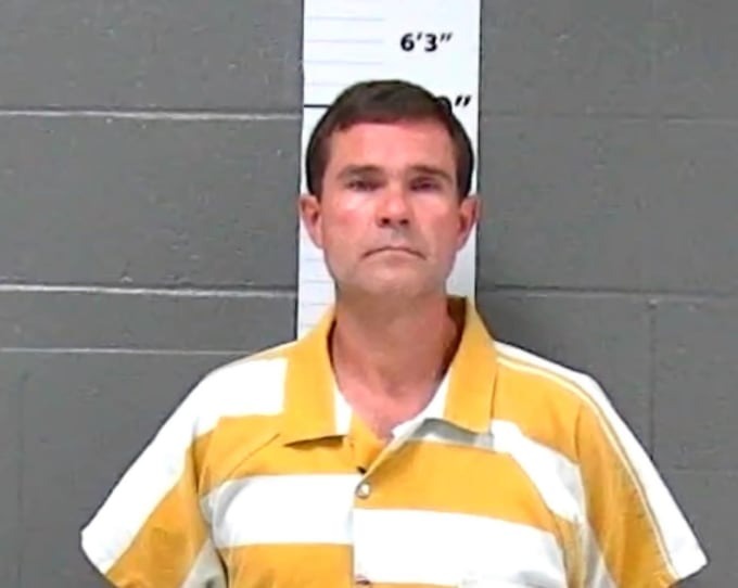 Small-town mayor charged after teen girl caught him sniffing her underwear