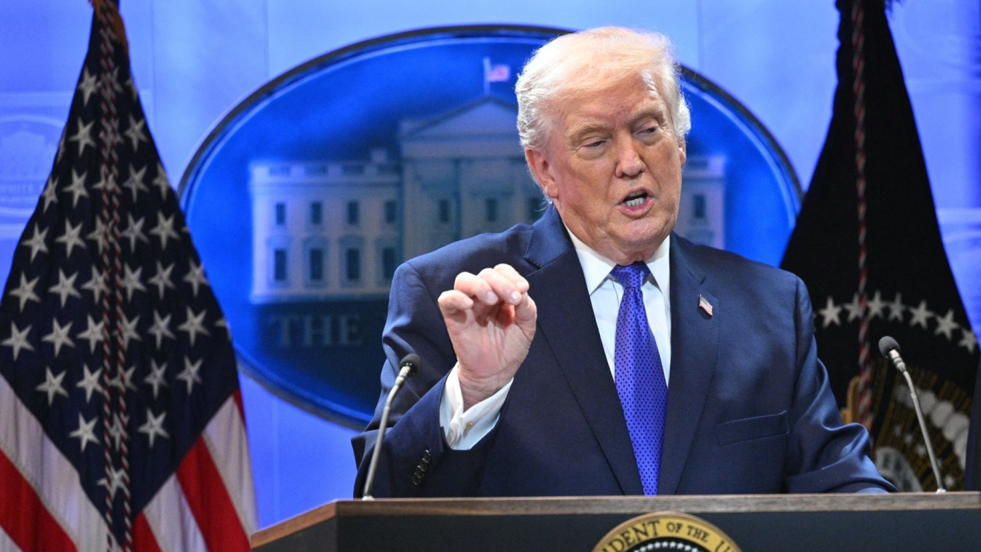 Trump sharply criticizes Supreme Court justices he appointed after ...