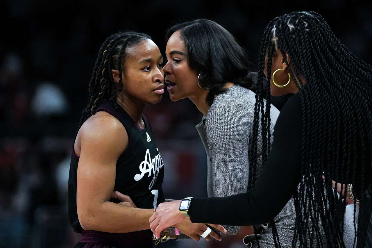 Texas A&M women's basketball upsets No. 21 Tennessee for third straight ...