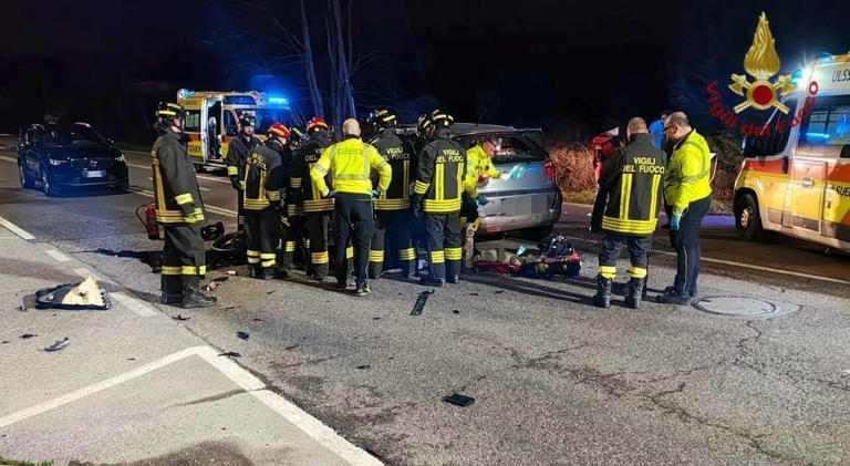 Incidente tra auto e moto: morto il centauro, ferito l'automobilista