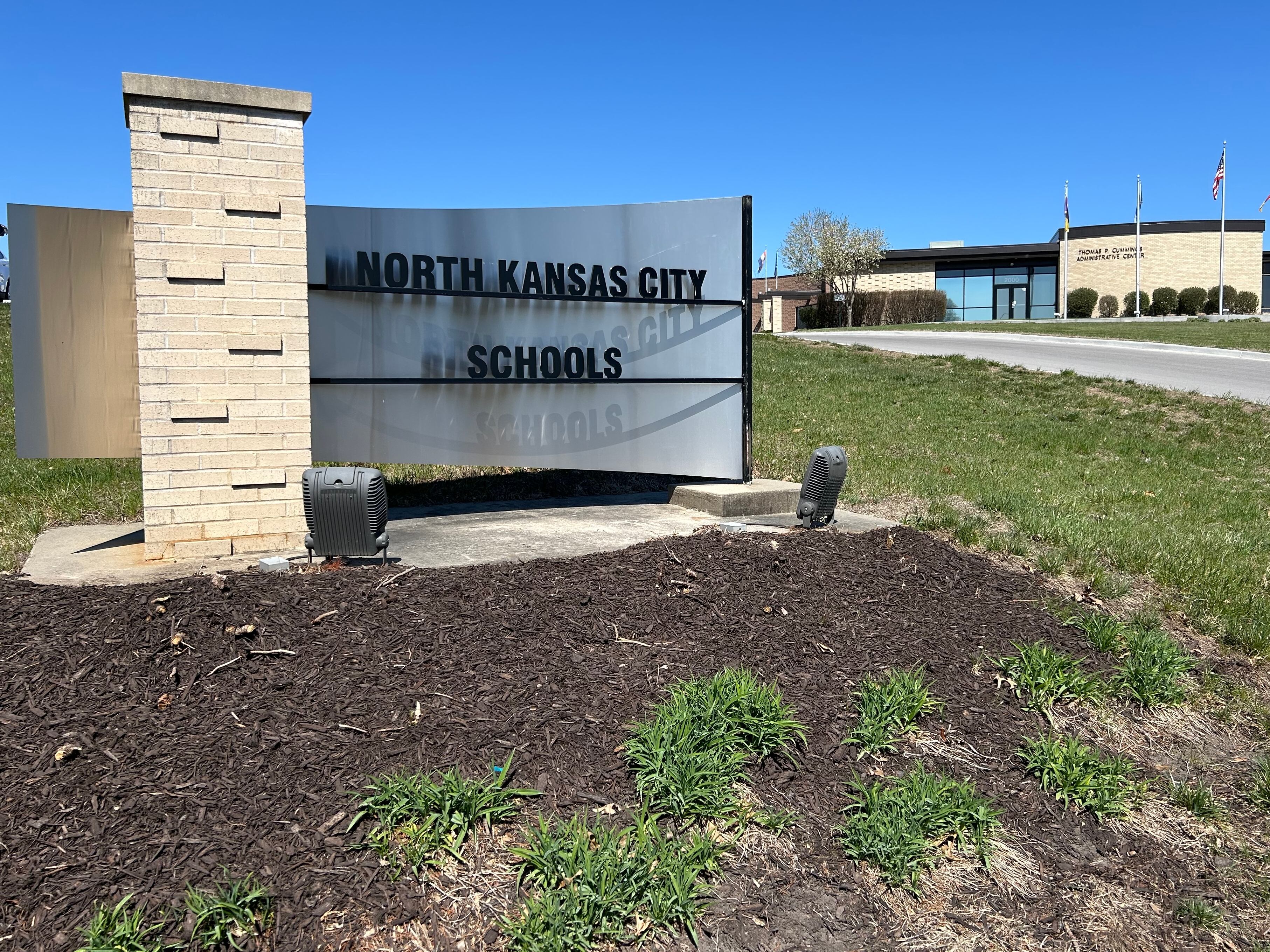 North Kansas City Middle School student detained after guns, bullets found in backpack<br><br>
