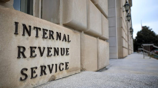 IRS refund details: $1,390 payment coming this month? Here's the truth