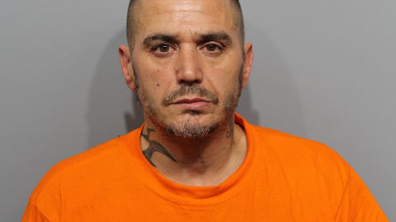 Man charged after SWAT called to home invasion in Arlington Heights: police