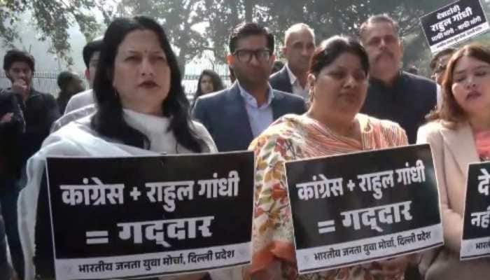 BJP protests outside Cong HQ over youth Congress demonstration at India ...