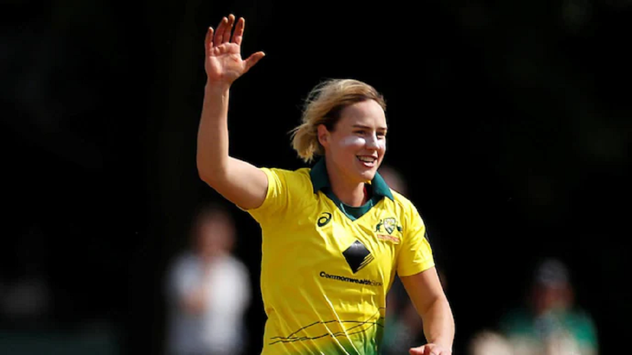Ellyse Perry creates history, becomes first Australian to achieve ...