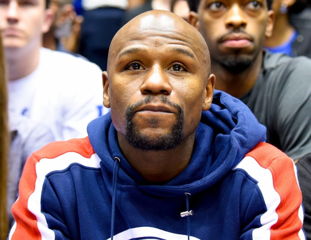 Floyd Mayweather Jr. declares retirement is over and promises another record-breaking run<br><br>