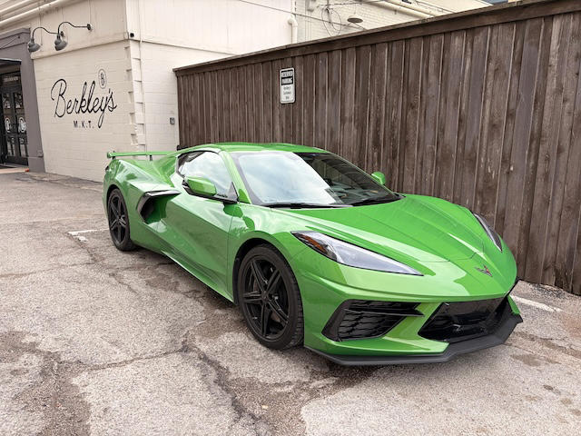 Corvette Stingray Coupe 2LT 2026: un deportivo para viajes épicos