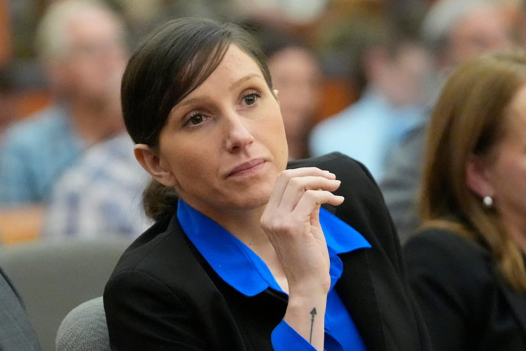 A mom wrote a book to help her kids process their dad's death. Now she ...