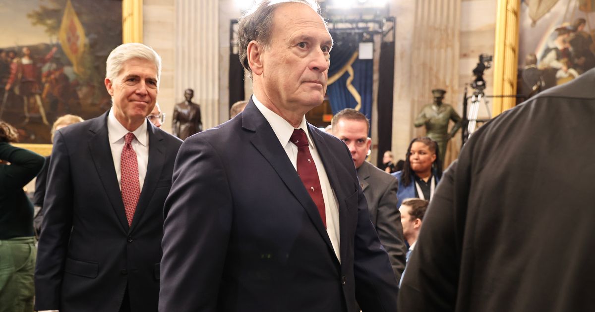 How Justice Alito’s retirement might upend the midterms<br><br>