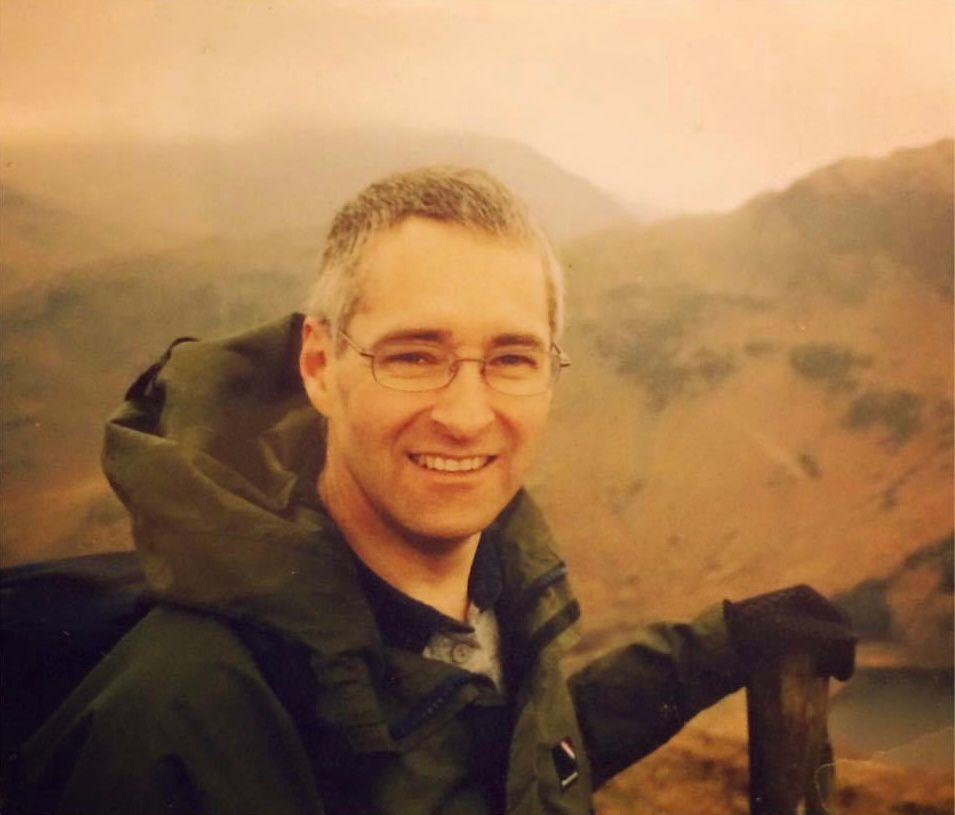 Woman reveals unusual secret signs her husband and brother had MND like Eric Dane<br><br>