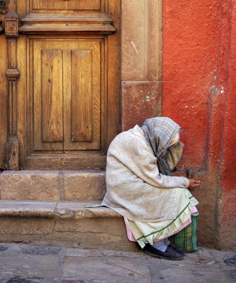 Retirement net worth: How to know if you're poor, middle class, or wealthy