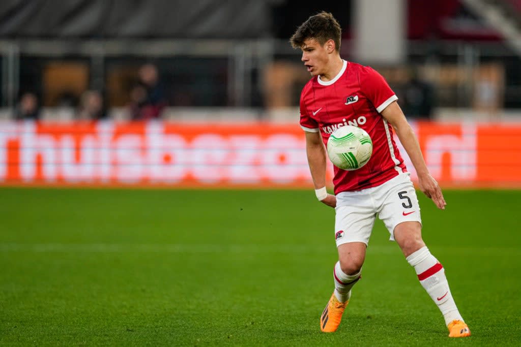 Peter Crouch backs Liverpool to beat Nottingham Forest and singles out Milos Kerkez for praise<br><br>