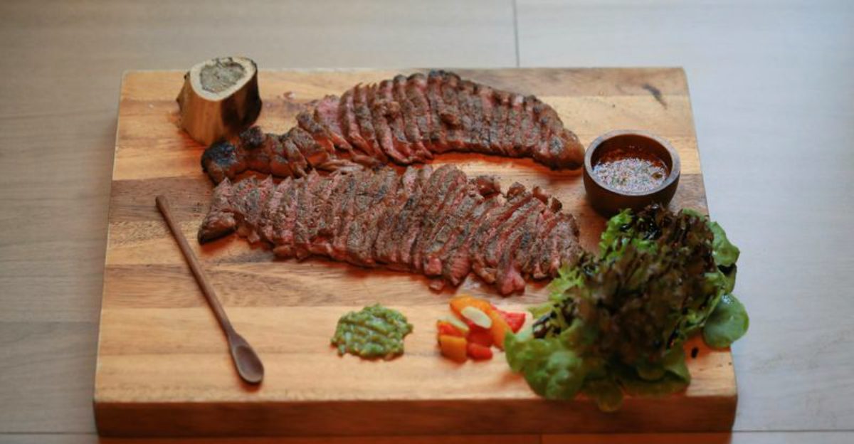 20 foods people only order when they trust the place