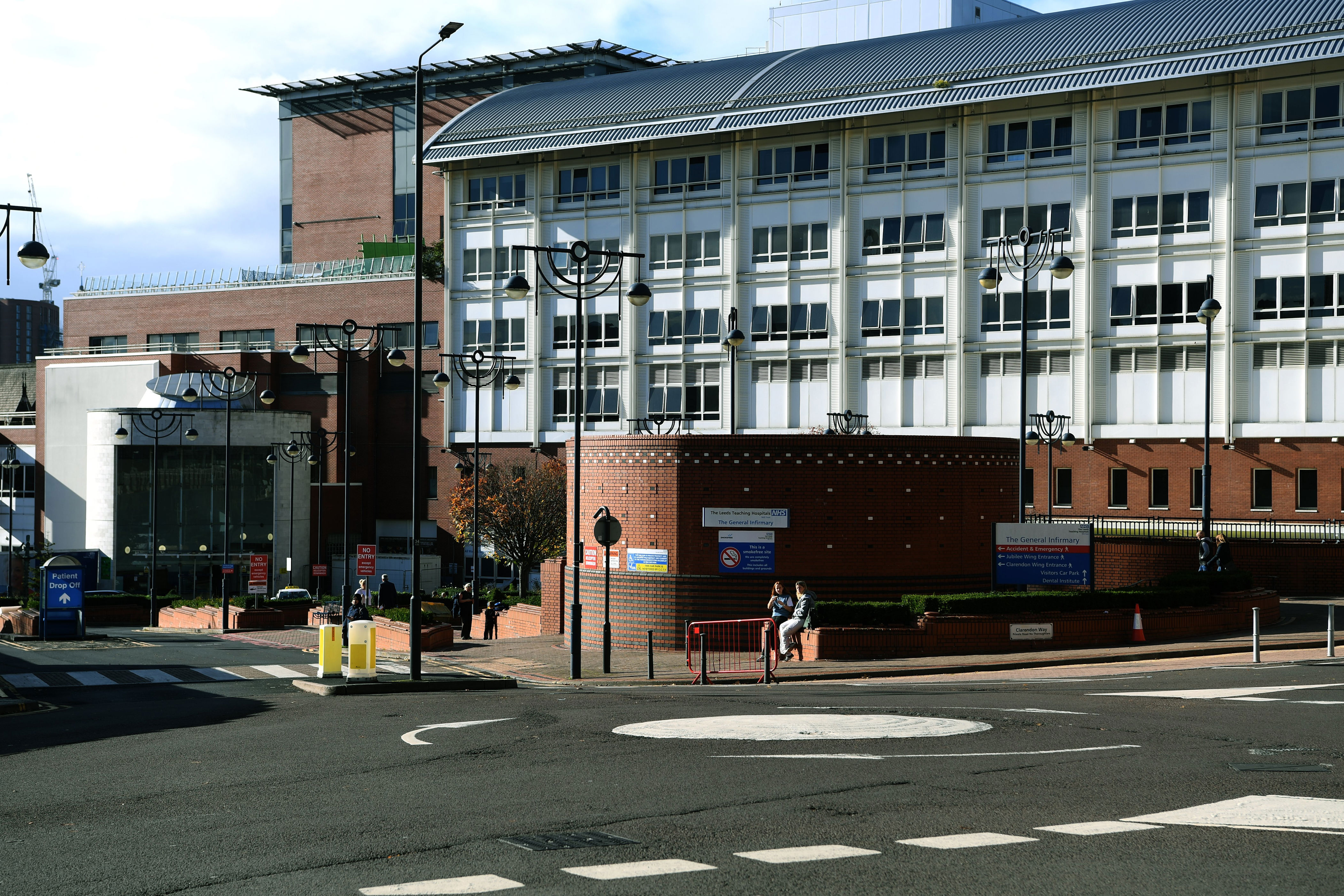 Attempted murder arrests after man goes to Leeds General Infirmary with ...