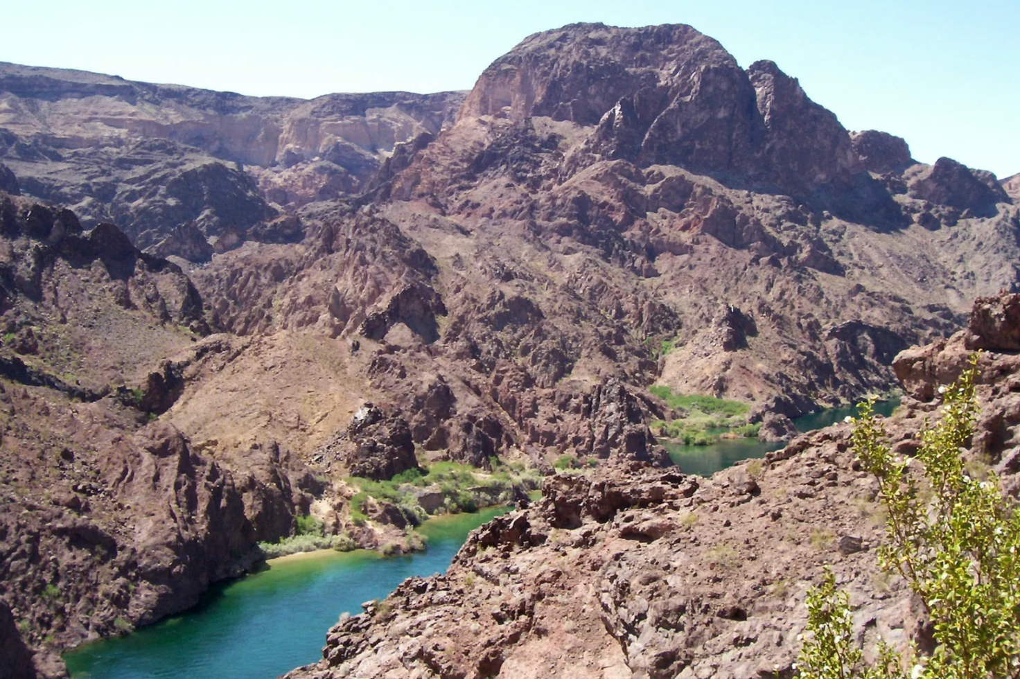 This Arizona hot springs trail is a winter must-visit