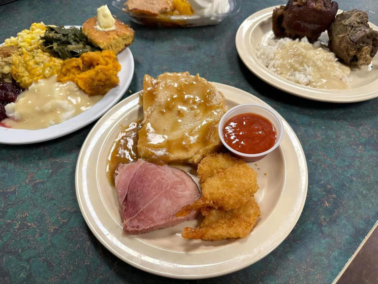 Come hungry: This Alabama buffet serves almost as many desserts as main ...