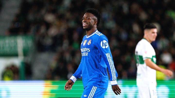 Vinicius Junior berlari di lapangan