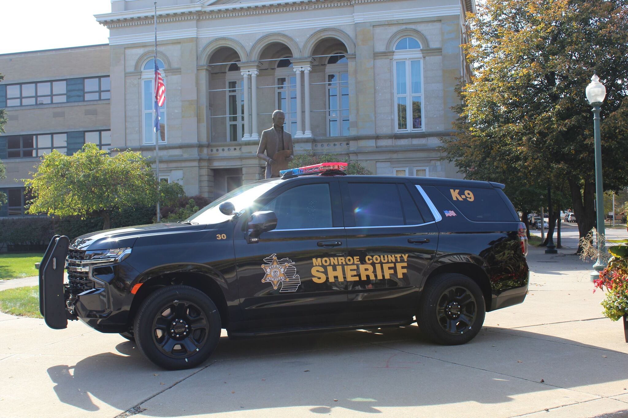 Toledo man arrested after traffic stop leads to police chase in Monroe ...
