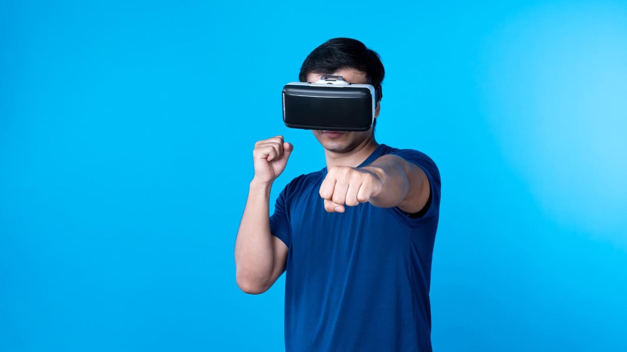 Meta wants to cram its metaverse into every smartphone