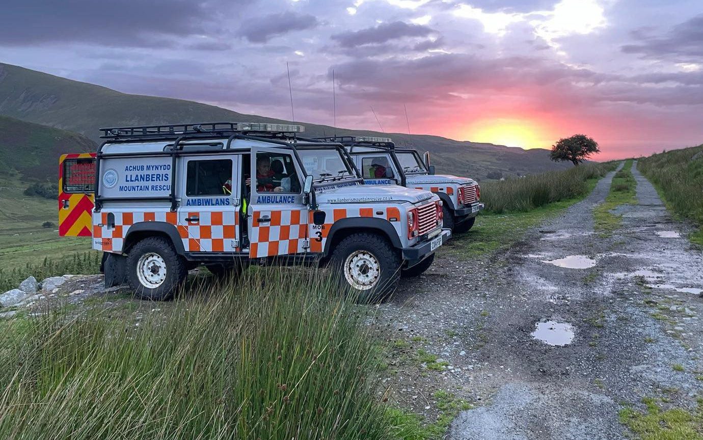 Two bodies found in Eryri mountain range in search for missing men