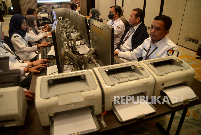 Foto Copy KTP-el Dikritik, RUU Adminduk Bahas Identitas Digital