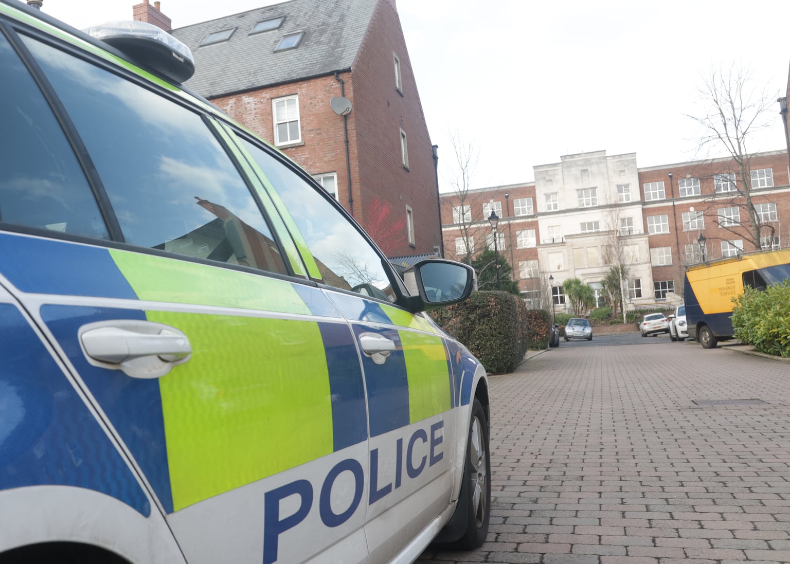 Police make four arrests after drugs and firearms found in south Belfast property<br><br>