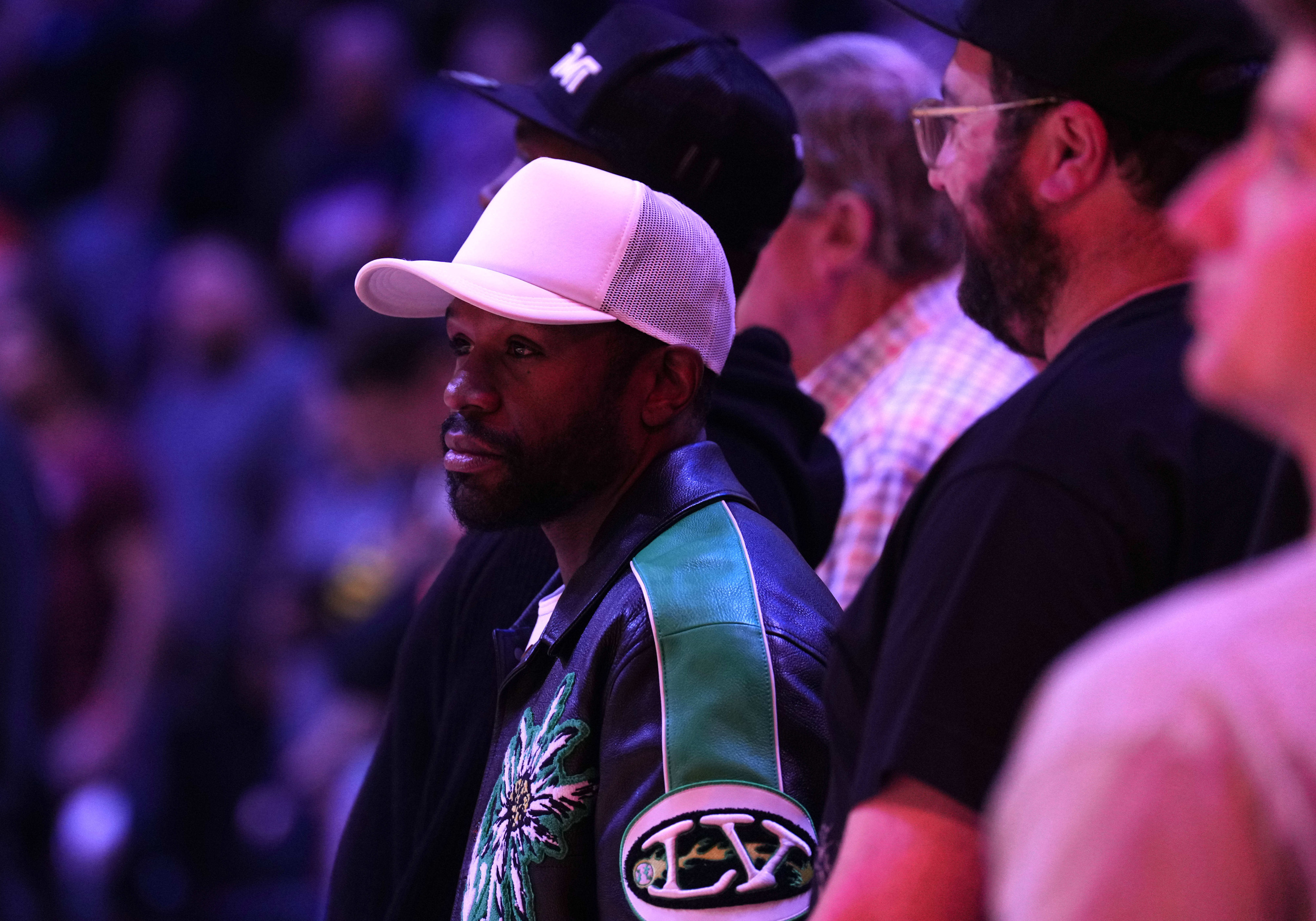 Floyd Mayweather Jr. to unretire, resume boxing career